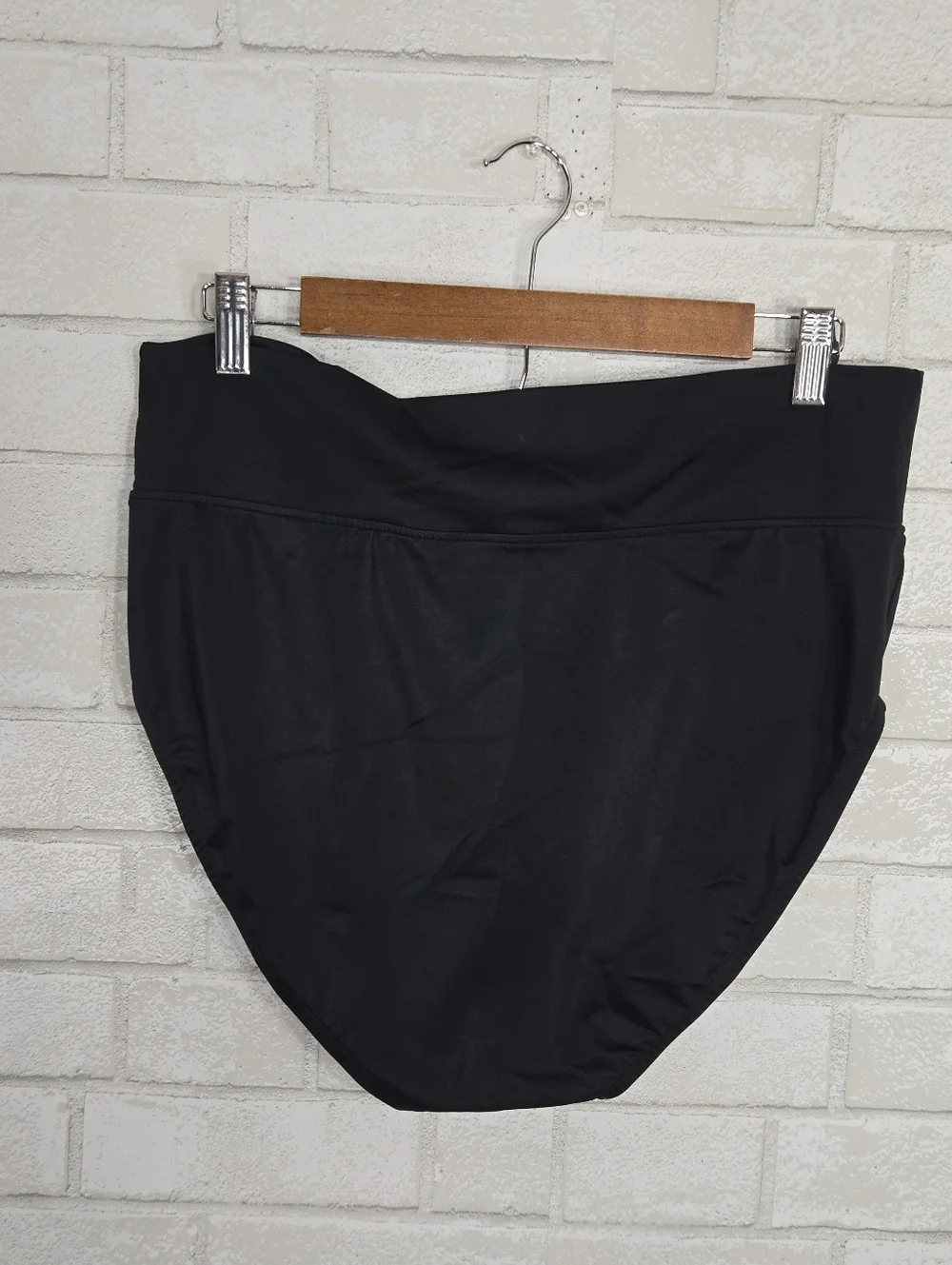 Trimshaper black bikini bottoms